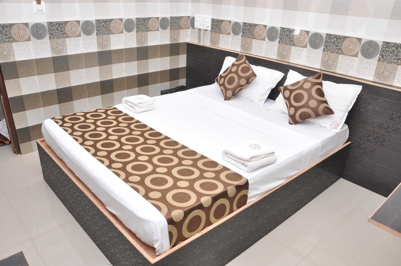 Addhuri Comforts Inn Mysore Luaran gambar